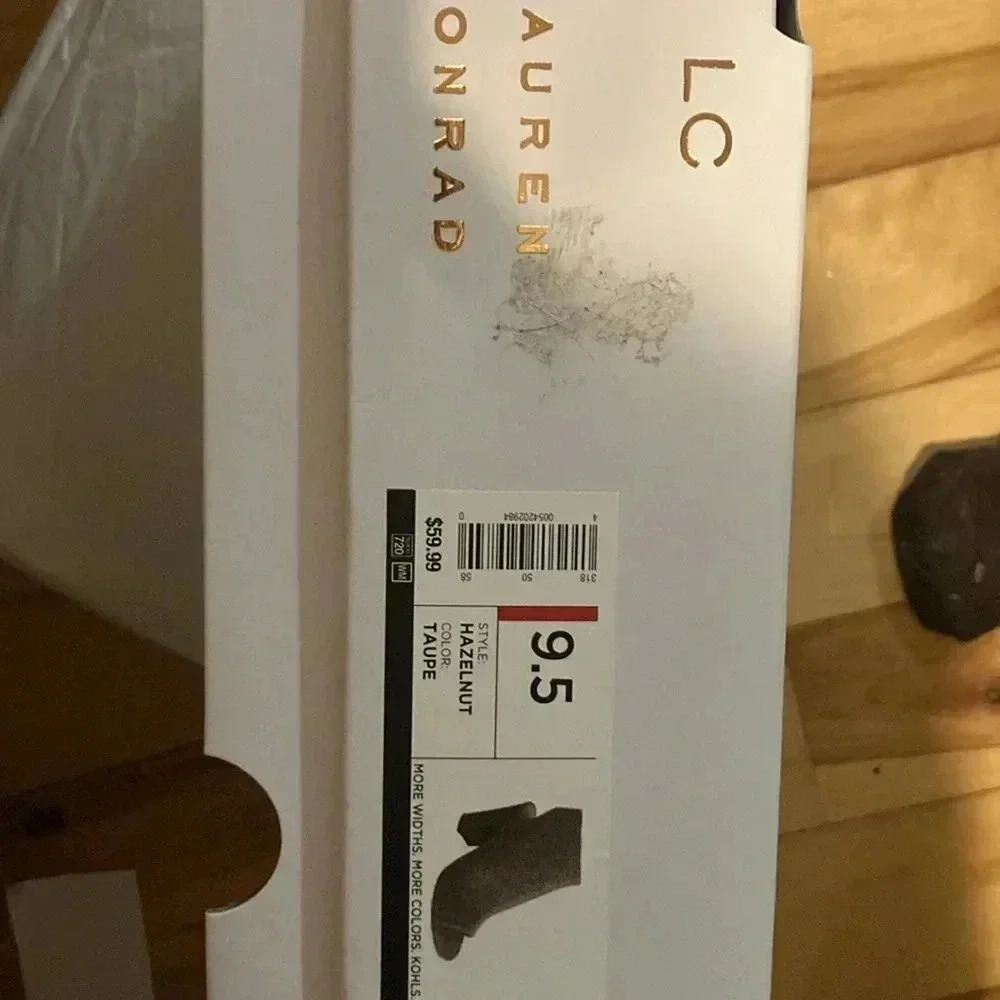 Brand new Lauren Conrad peep toe shoes - Picture 7 of 7